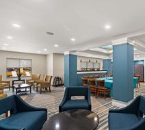 Comfort Suites Lobby