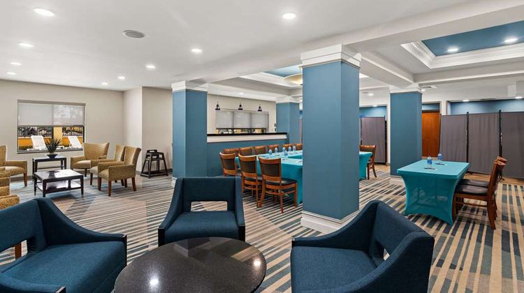 Comfort Suites Lobby