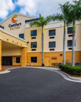 Comfort Suites