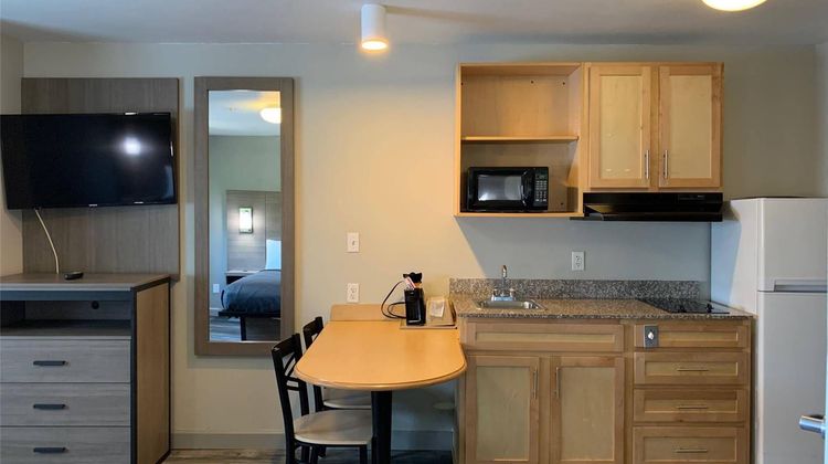 Suburban Studios Near Panama City Beach Room