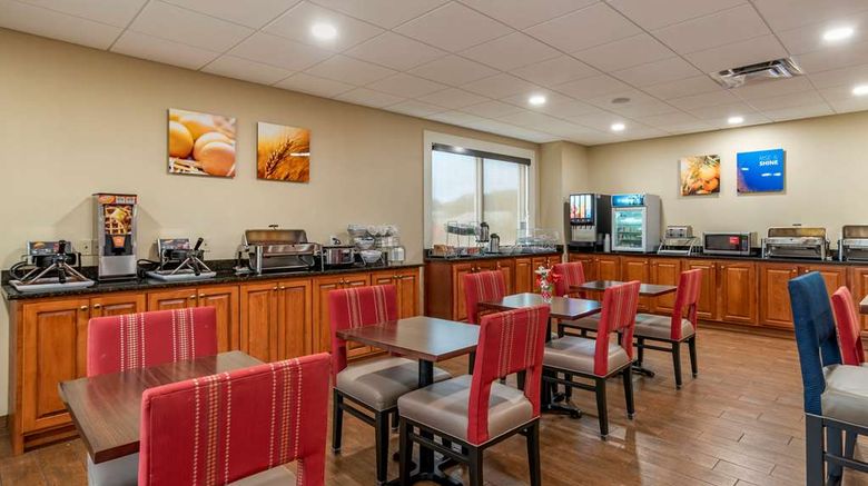 <b>Comfort Suites At Eglin Air Force Base Restaurant</b>. Images powered by <a href="https://iceportal.shijigroup.com/" title="IcePortal" target="_blank">IcePortal</a>.