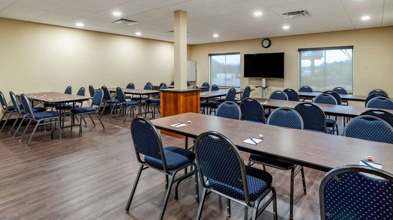 <b>Comfort Suites At Eglin Air Force Base Meeting</b>. Images powered by <a href="https://iceportal.shijigroup.com/" title="IcePortal" target="_blank">IcePortal</a>.