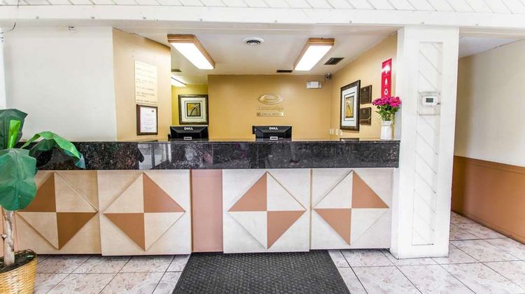 Econo Lodge Jacksonville South Lobby
