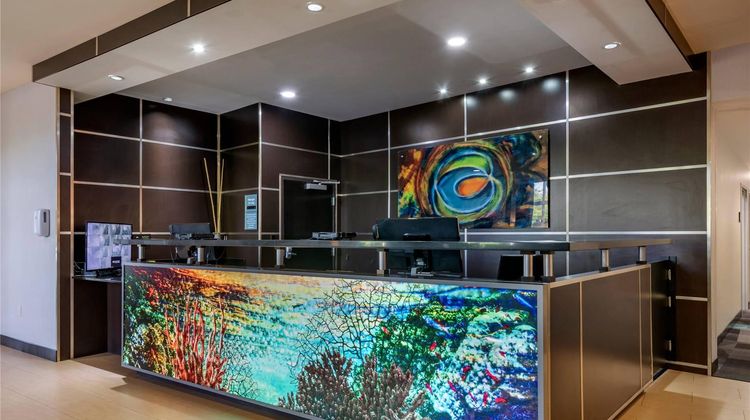 Cambria hotel & suites Fort Lauderdale Lobby