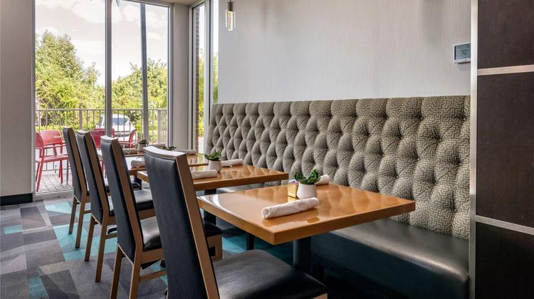 Cambria hotel & suites Fort Lauderdale Restaurant