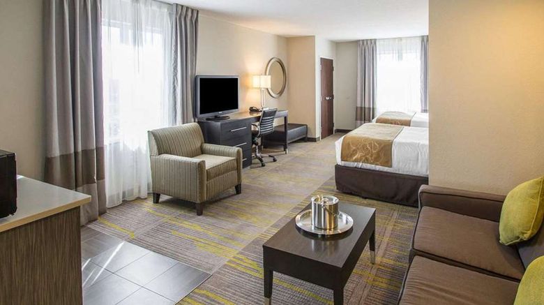<b>Comfort Suites Miami Airport North Suite</b>. Images powered by <a href="https://iceportal.shijigroup.com/" title="IcePortal" target="_blank">IcePortal</a>.