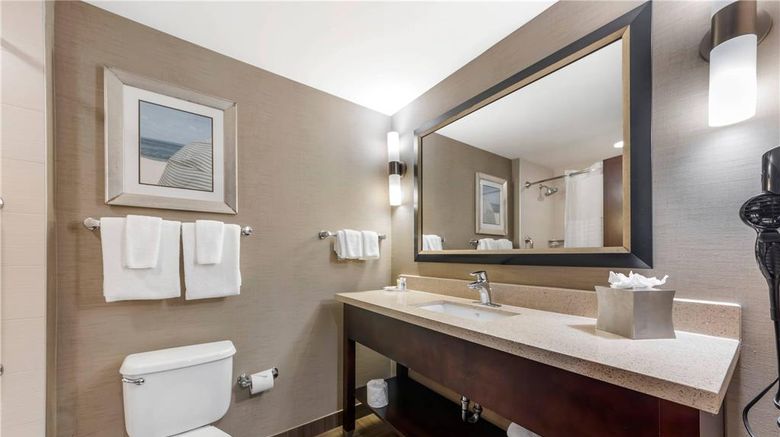 <b>Comfort Suites Miami Airport North Room</b>. Images powered by <a href="https://iceportal.shijigroup.com/" title="IcePortal" target="_blank">IcePortal</a>.
