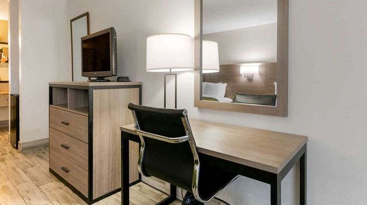 Quality Inn Room