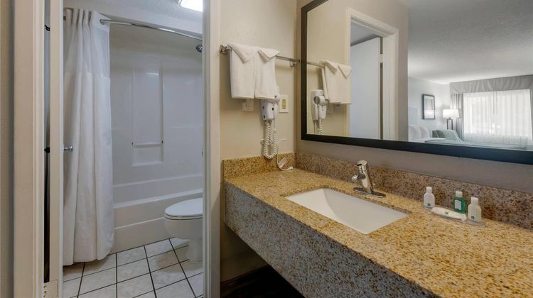 Quality Inn Room