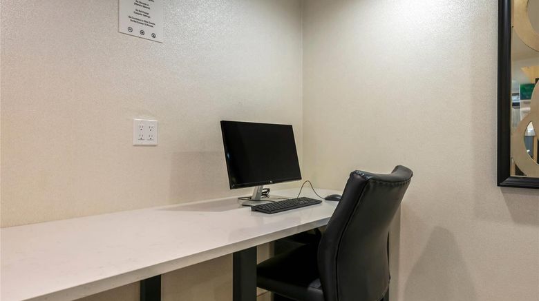 <b>Quality Inn Other</b>. Images powered by <a href="https://iceportal.shijigroup.com/" title="IcePortal" target="_blank">IcePortal</a>.