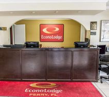 Econo Lodge Perry Lobby