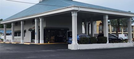Econo Lodge Perry Exterior