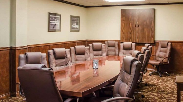 Quality Inn & Suites Meeting