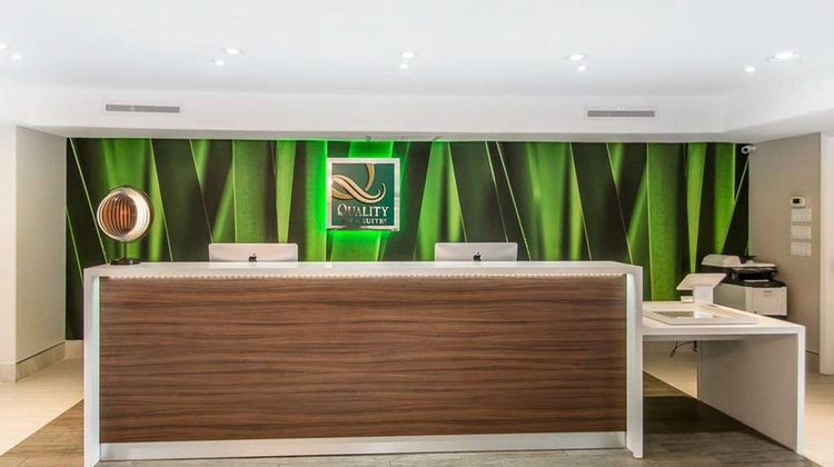 Quality Inn & Suites Lobby