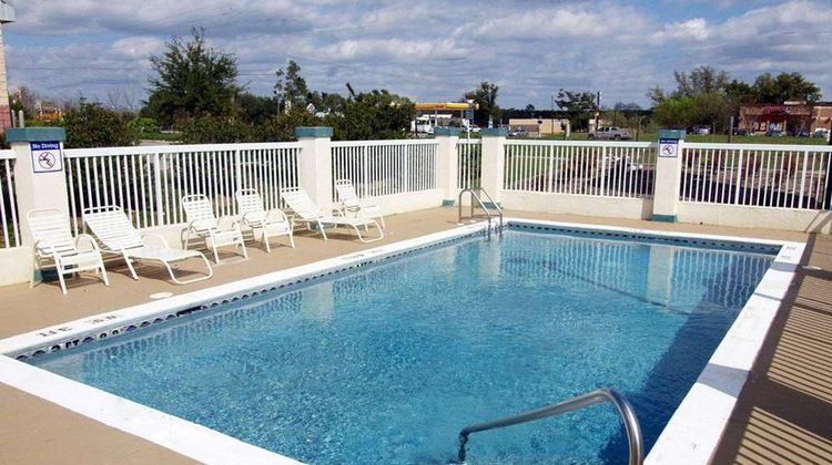 Quality Inn Chipley Pool
