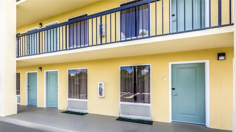 <b>Quality Inn Exterior</b>. Images powered by <a href="https://iceportal.shijigroup.com/" title="IcePortal" target="_blank">IcePortal</a>.
