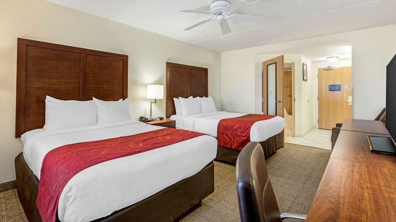 <b>Comfort Inn Room</b>. Images powered by <a href="https://iceportal.shijigroup.com/" title="IcePortal" target="_blank">IcePortal</a>.