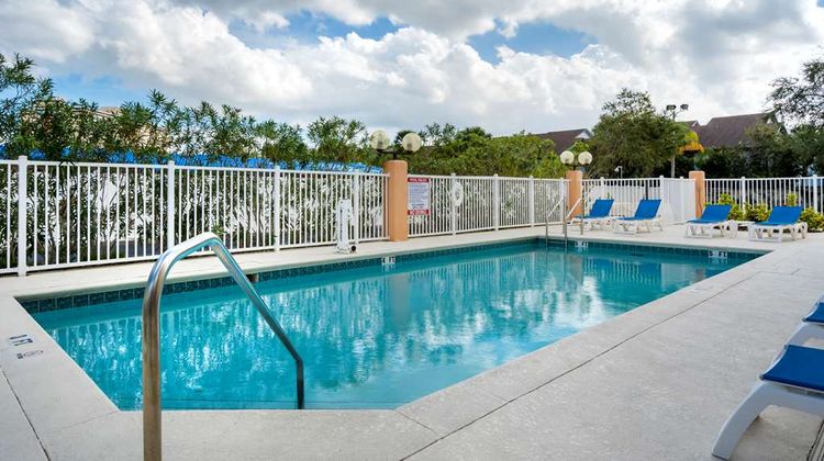 Comfort Inn Pool