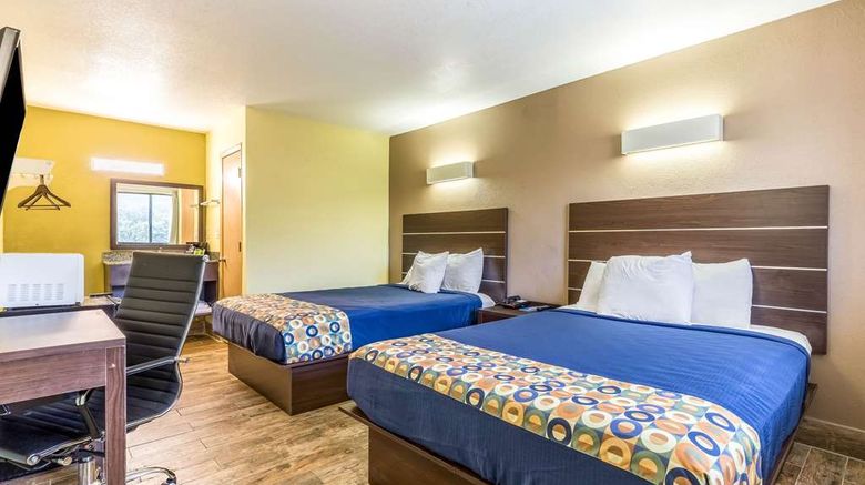 <b>Rodeway Inn Tampa Room</b>. Images powered by <a href="https://iceportal.shijigroup.com/" title="IcePortal" target="_blank">IcePortal</a>.