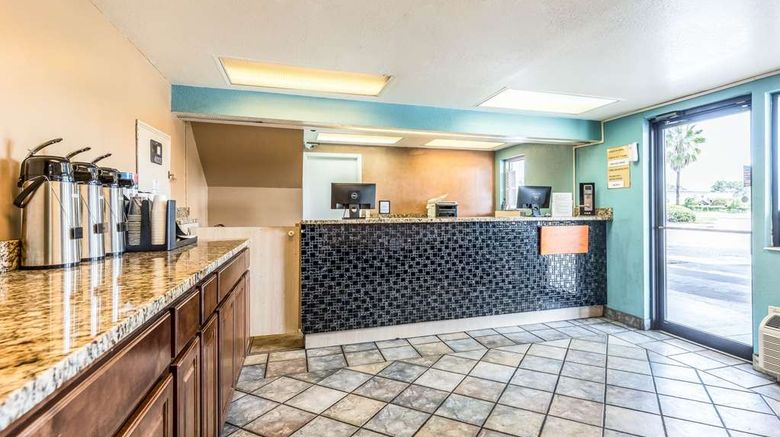 <b>Rodeway Inn Tampa Lobby</b>. Images powered by <a href="https://iceportal.shijigroup.com/" title="IcePortal" target="_blank">IcePortal</a>.