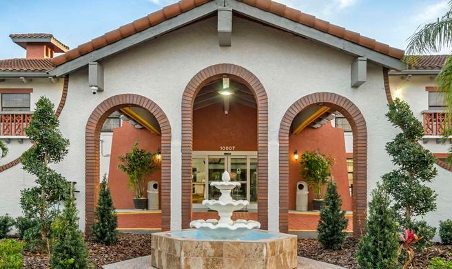 Clarion Pointe Tampa East-Fairgrounds Exterior