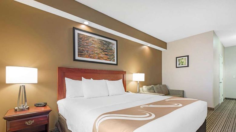 <b>Quality Inn Room</b>. Images powered by <a href="https://iceportal.shijigroup.com/" title="IcePortal" target="_blank">IcePortal</a>.
