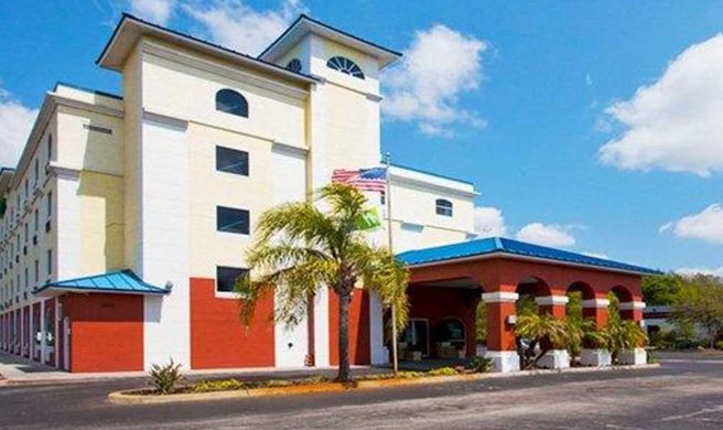 Econo Lodge Wesley Chapel Exterior