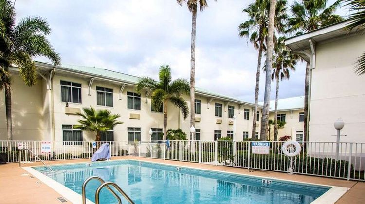 Sleep Inn at PGA Village Pool