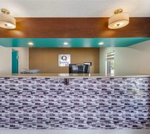 Quality Inn Live Oak Lobby