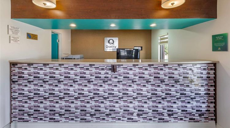 Quality Inn Live Oak Lobby