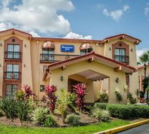 Rodeway Inn & Suites, Tampa Exterior
