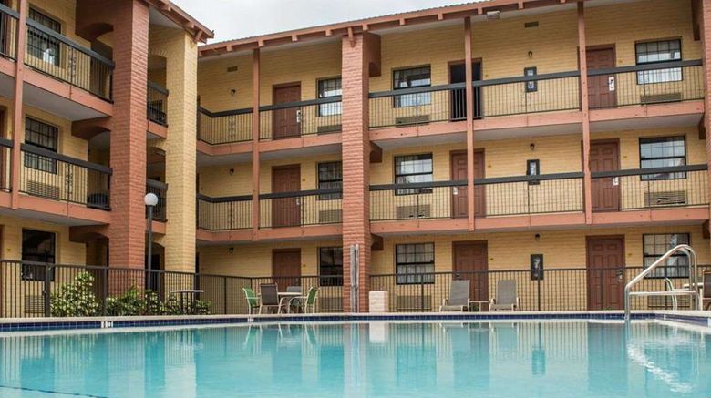 <b>Rodeway Inn & Suites, Tampa Pool</b>. Images powered by <a href="https://iceportal.shijigroup.com/" title="IcePortal" target="_blank">IcePortal</a>.