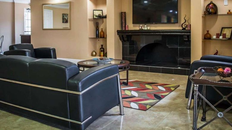 <b>Rodeway Inn & Suites, Tampa Lobby</b>. Images powered by <a href="https://iceportal.shijigroup.com/" title="IcePortal" target="_blank">IcePortal</a>.