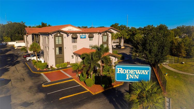 Rodeway Inn & Suites, Tampa Exterior