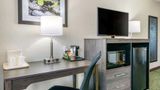 <b>Quality Inn Suite</b>. Images powered by <a href="https://iceportal.shijigroup.com/" title="IcePortal" target="_blank">IcePortal</a>.