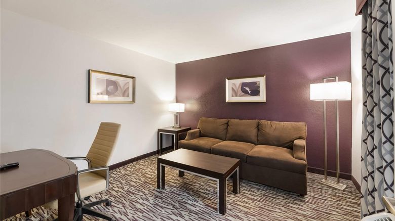 <b>Clarion Inn & Suites Universal Studios Suite</b>. Images powered by <a href="https://iceportal.shijigroup.com/" title="IcePortal" target="_blank">IcePortal</a>.
