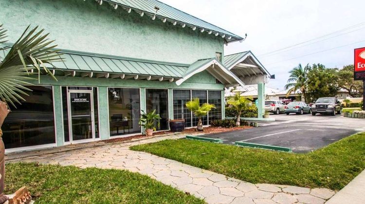 Econo Lodge Exterior