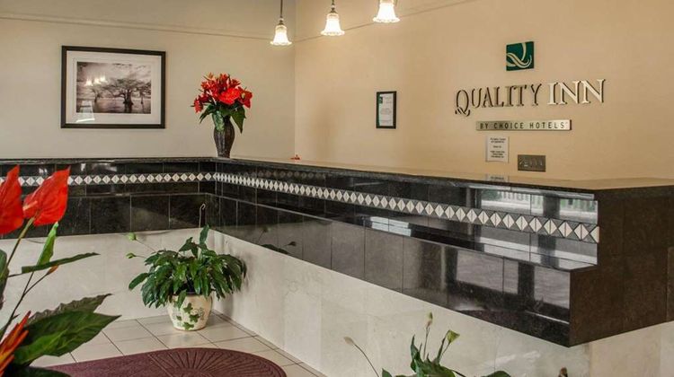 Quality Inn Lobby