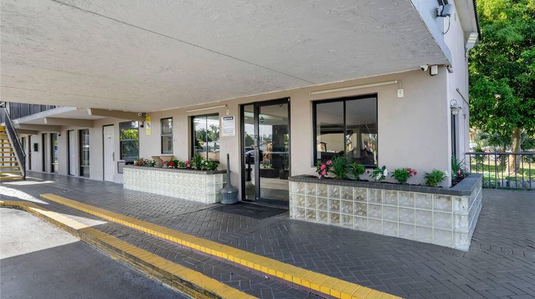 <b>Rodeway Inn Exterior</b>. Images powered by <a href="https://iceportal.shijigroup.com/" title="IcePortal" target="_blank">IcePortal</a>.