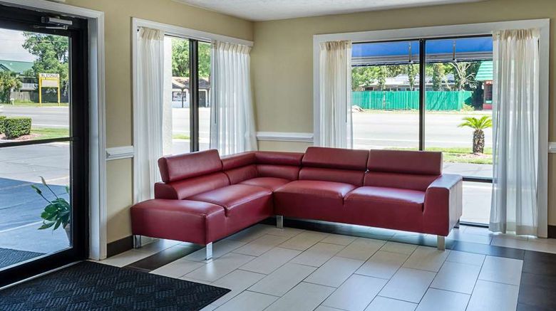 <b>Rodeway Inn Panama City Lobby</b>. Images powered by <a href="https://iceportal.shijigroup.com/" title="IcePortal" target="_blank">IcePortal</a>.