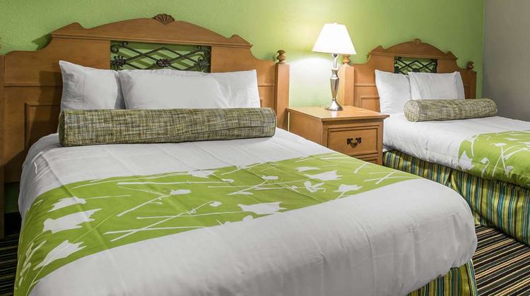 Rodeway Inn & Suites Winter Haven Suite