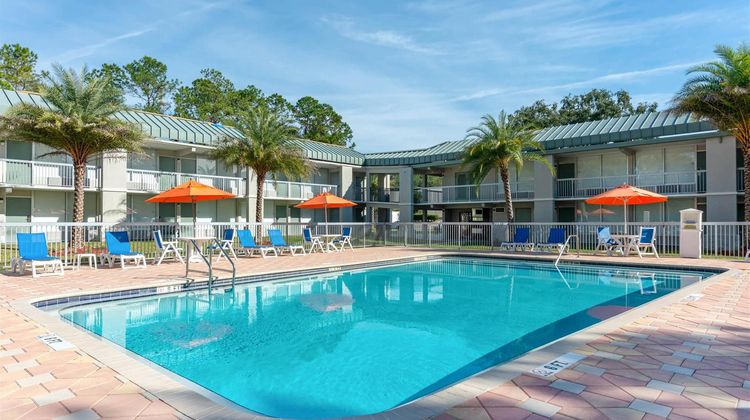 Quality Inn Gainesville Pool