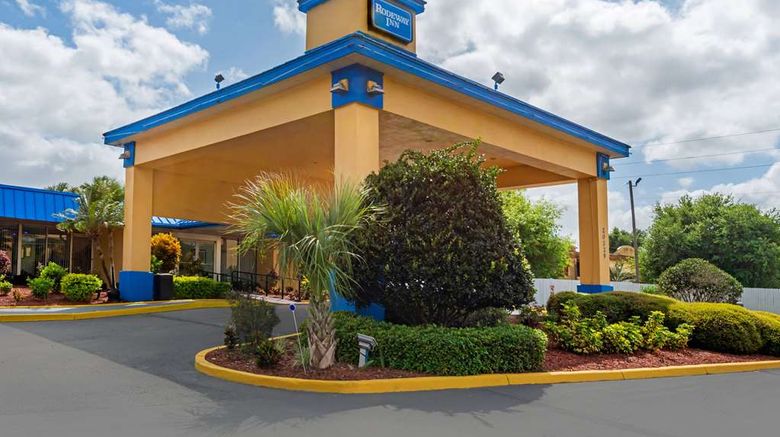 <b>Rodeway Inn Clermont Exterior</b>. Images powered by <a href="https://iceportal.shijigroup.com/" title="IcePortal" target="_blank">IcePortal</a>.