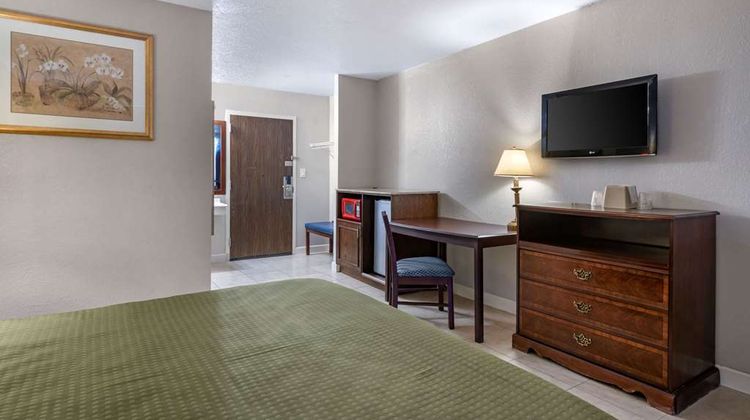 Rodeway Inn Clermont Room