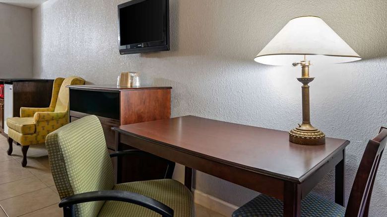 <b>Rodeway Inn Clermont Room</b>. Images powered by <a href="https://iceportal.shijigroup.com/" title="IcePortal" target="_blank">IcePortal</a>.