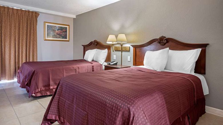 <b>Rodeway Inn Clermont Room</b>. Images powered by <a href="https://iceportal.shijigroup.com/" title="IcePortal" target="_blank">IcePortal</a>.