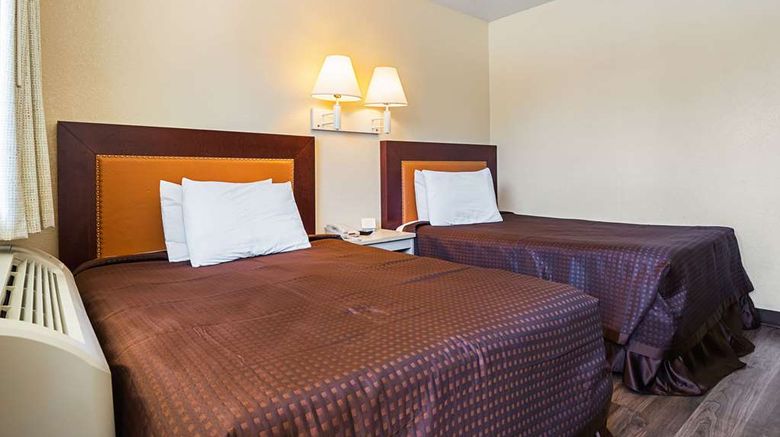<b>Rodeway Inn Kissimmee Room</b>. Images powered by <a href="https://iceportal.shijigroup.com/" title="IcePortal" target="_blank">IcePortal</a>.