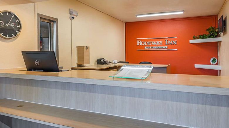 <b>Rodeway Inn Kissimmee Lobby</b>. Images powered by <a href="https://iceportal.shijigroup.com/" title="IcePortal" target="_blank">IcePortal</a>.