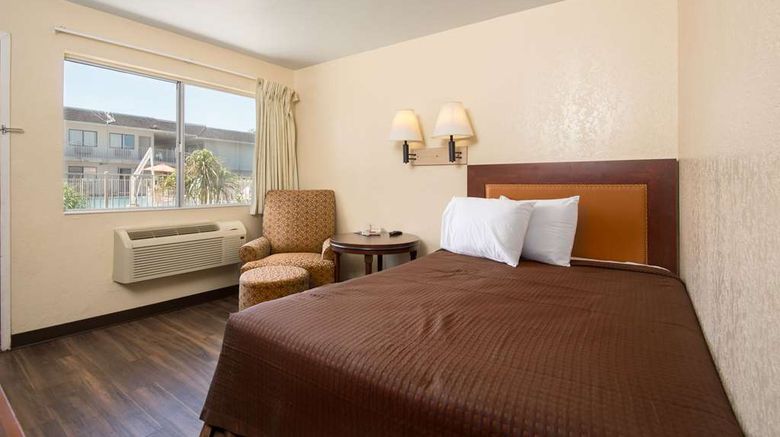 <b>Rodeway Inn Kissimmee Room</b>. Images powered by <a href="https://iceportal.shijigroup.com/" title="IcePortal" target="_blank">IcePortal</a>.
