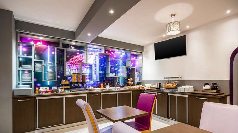<b>Comfort Hotel Orleans Olivet Restaurant</b>. Images powered by <a href="https://iceportal.shijigroup.com/" title="IcePortal" target="_blank">IcePortal</a>.